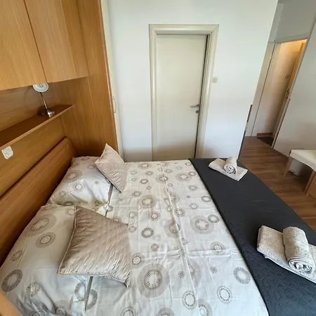 蓝树客房酒店 斯普利特