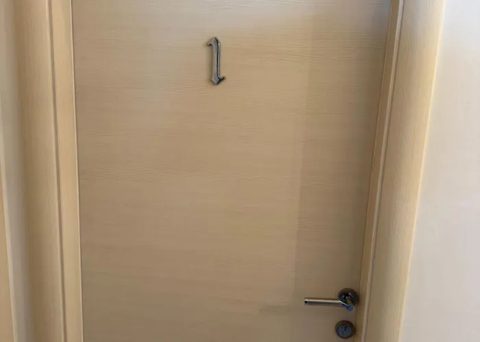 Apartment Blue Tree Split