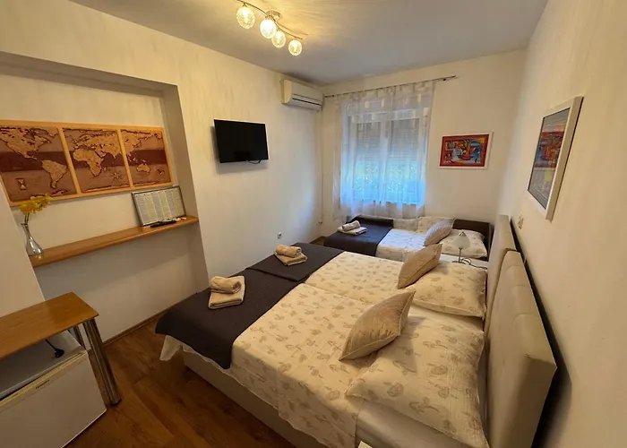 Blue Tree Apartment *